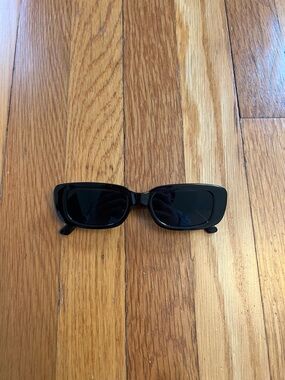 Black Rectangular Sunglasses